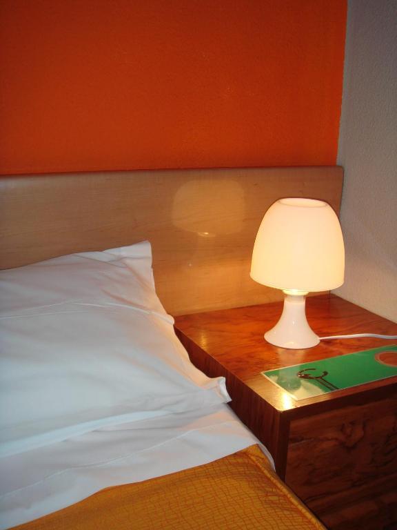 Hostal Escala Luna Саламанка Екстериор снимка
