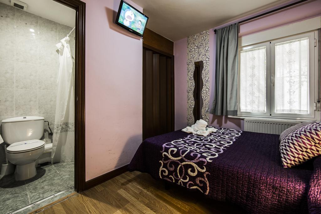 Hostal Escala Luna Саламанка Екстериор снимка
