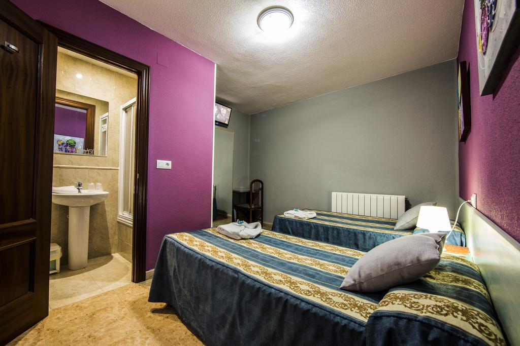 Hostal Escala Luna Саламанка Екстериор снимка