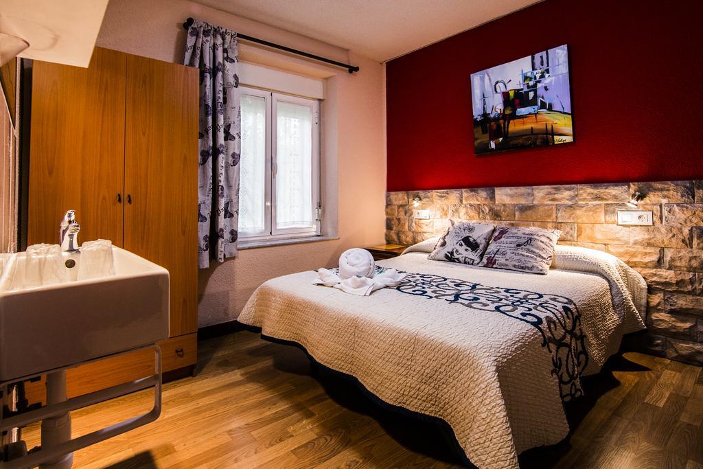 Hostal Escala Luna Саламанка Екстериор снимка