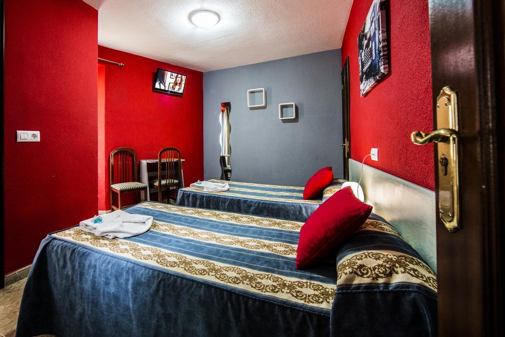 Hostal Escala Luna Саламанка Екстериор снимка