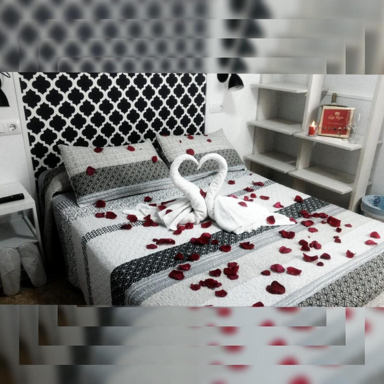 Hostal Escala Luna Саламанка Екстериор снимка